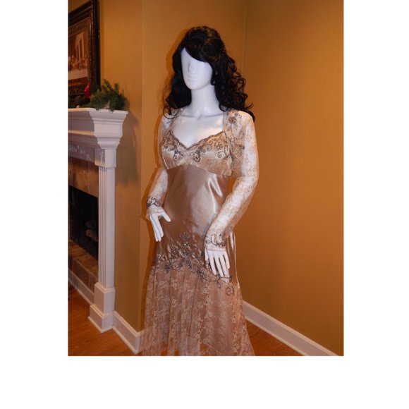 Xsape by Joanna Chen SIZE 6 GOLD SEQUINED/LACE 2 PIECE SET - Picture 15 of 16